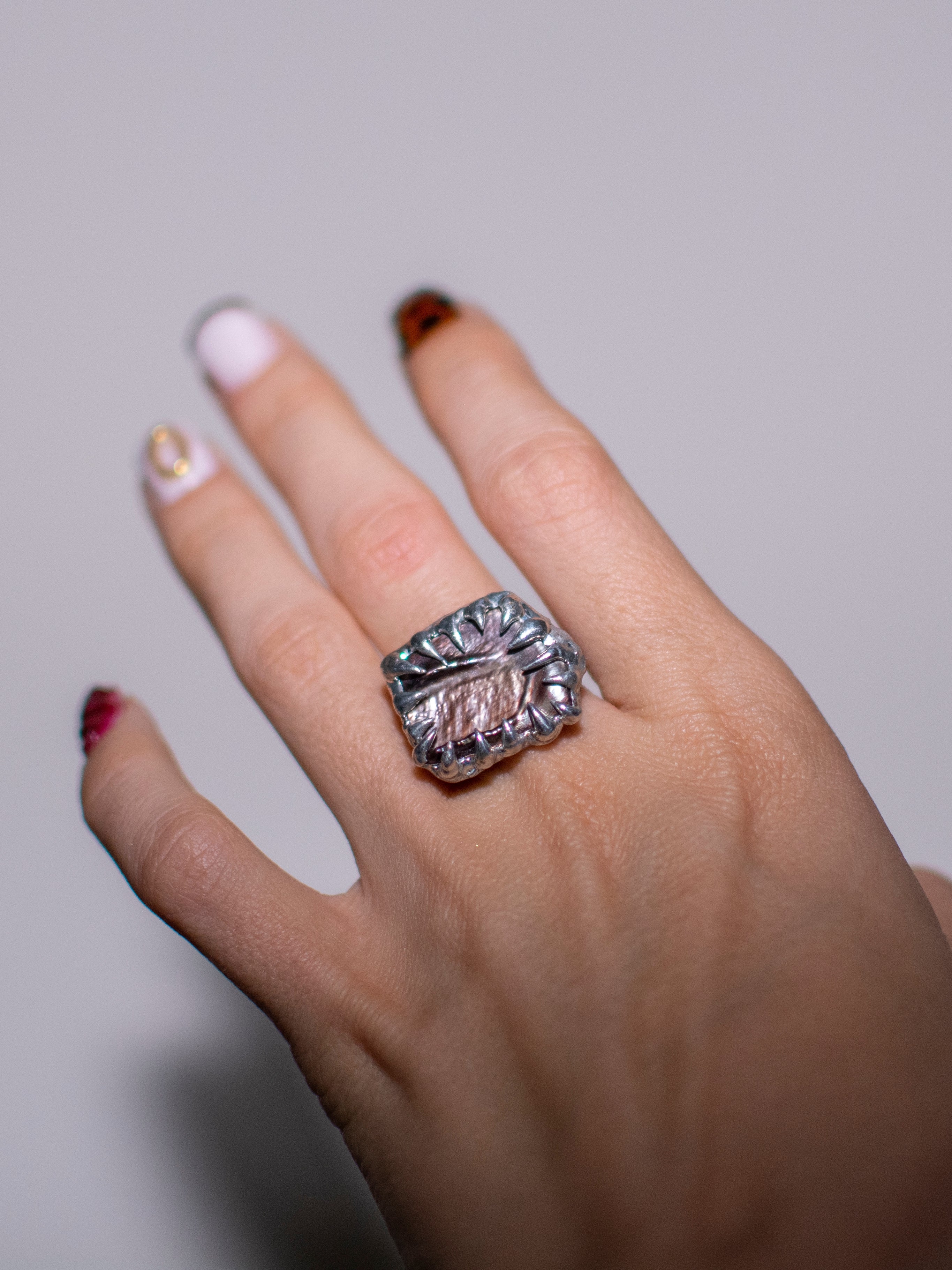 Black ring