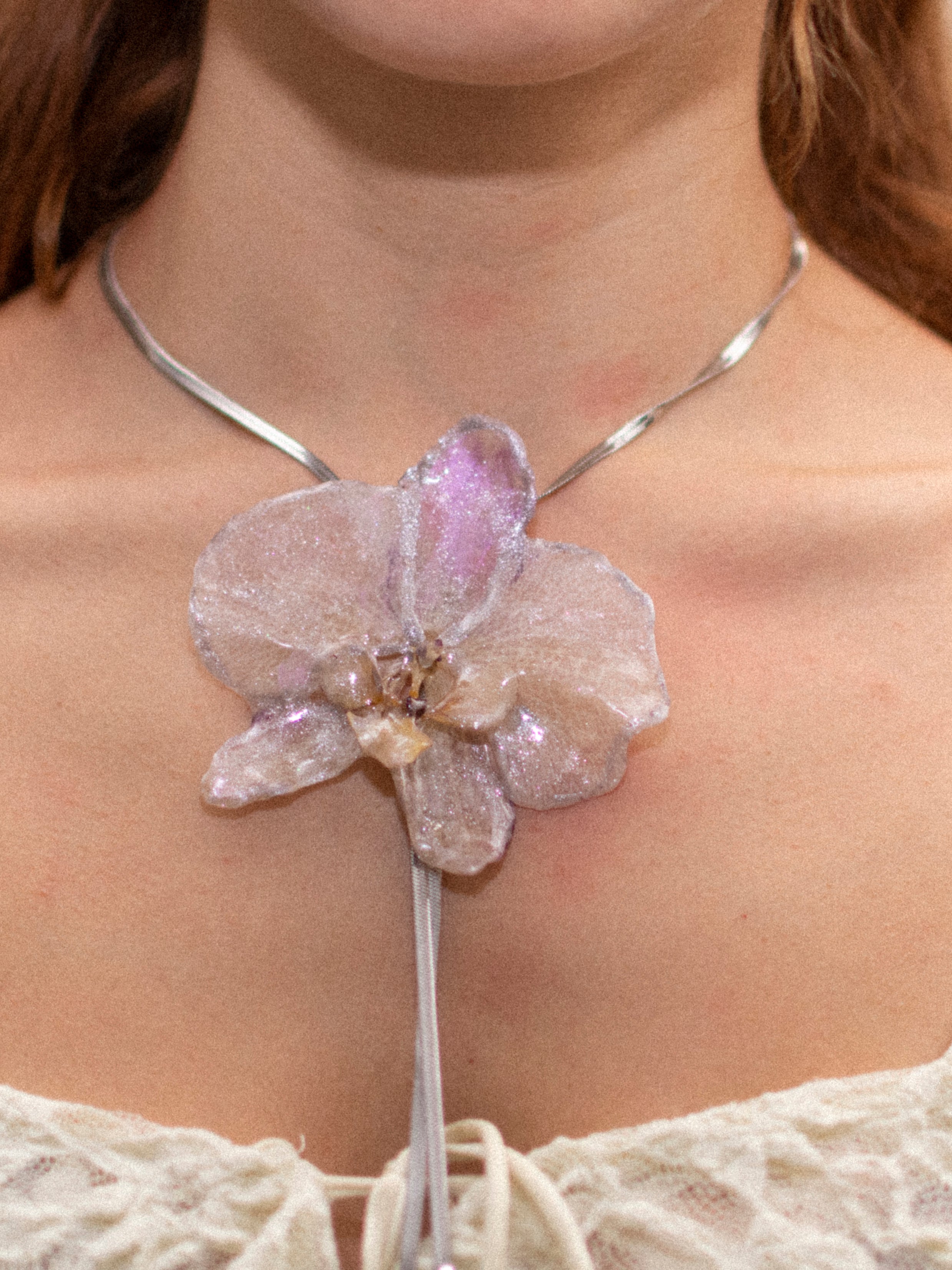 Orchid chain necklace