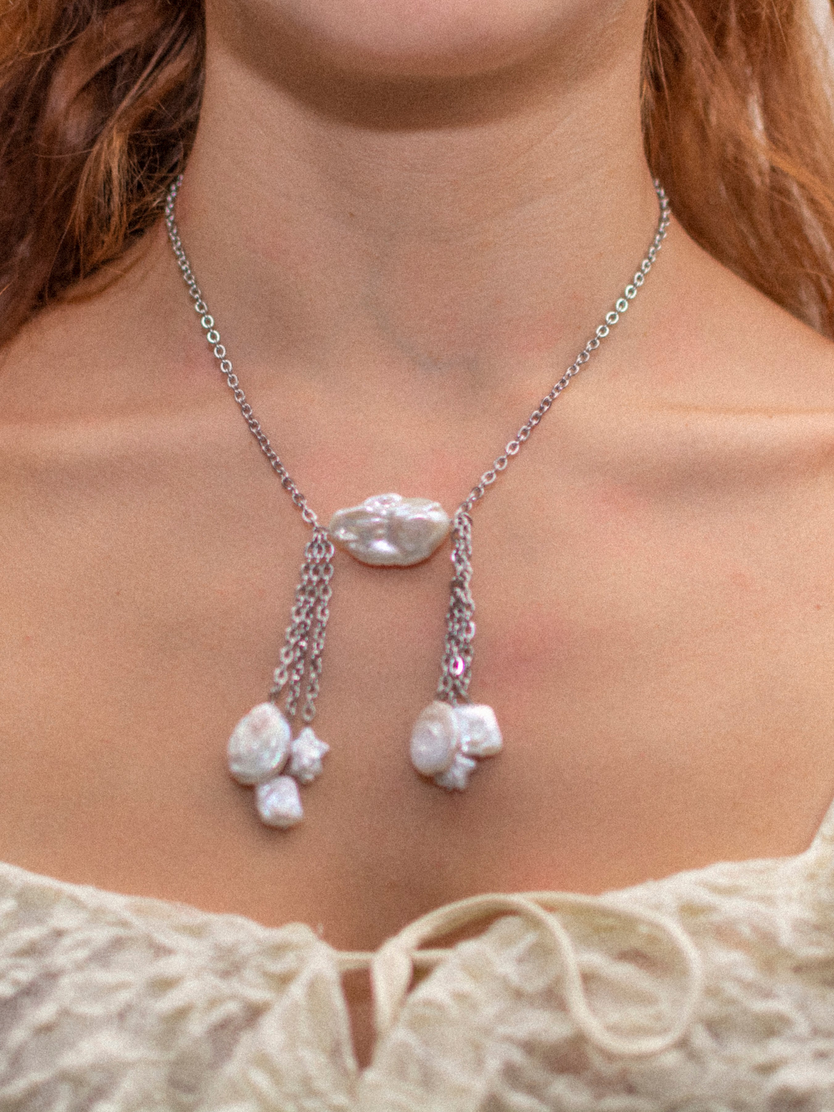 Dangly necklace